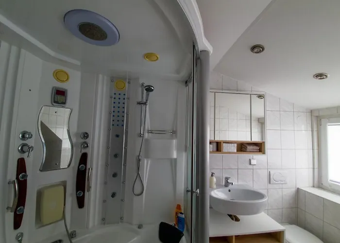 Mit Einer Sauna Direkt Am Park Apartment