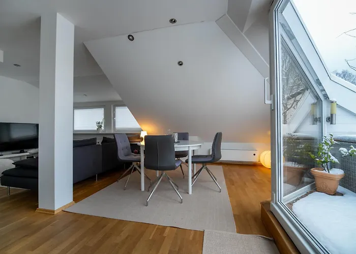 Mit Einer Sauna Direkt Am Park Wiesbaden